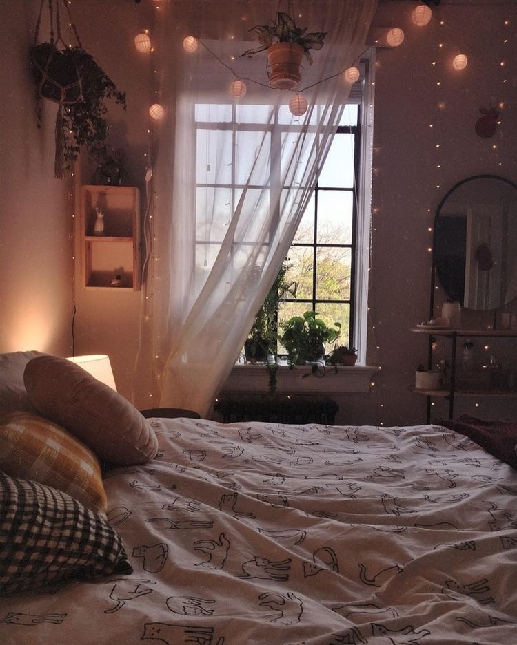 Modern Bohemian Bedroom (8)